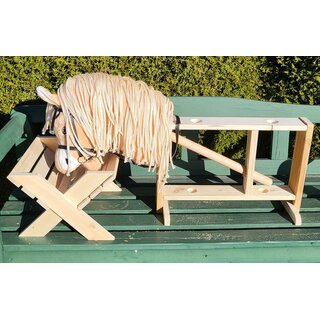 Stall f�r 2 HobbyHorses mit variabler Halterung